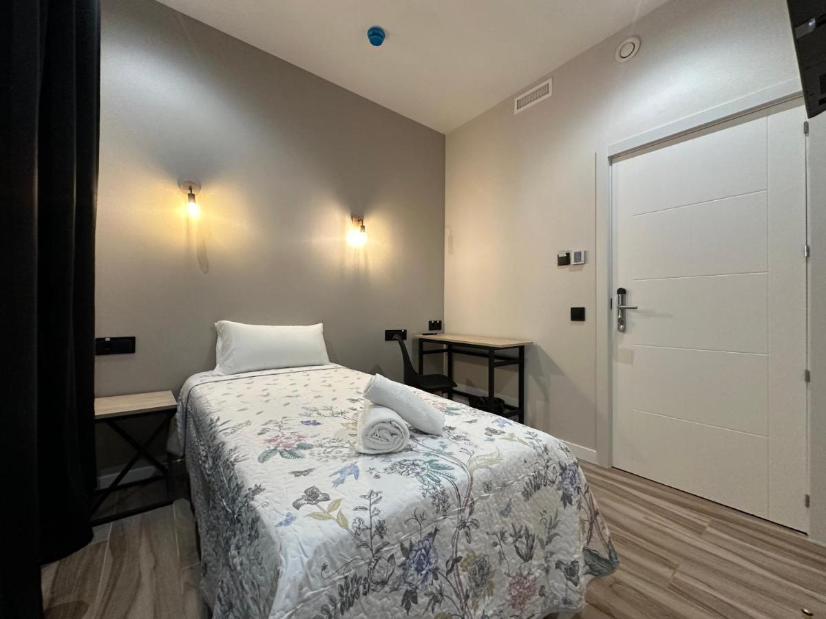 Camera Singola con Bagno Privato